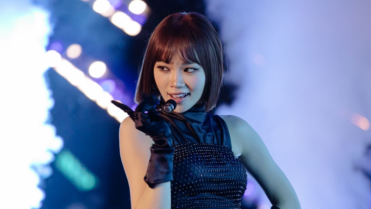14 Hair Trends Experts Recommend for Fall 2025: Pixie Cuts, Birkin Bangs, & More