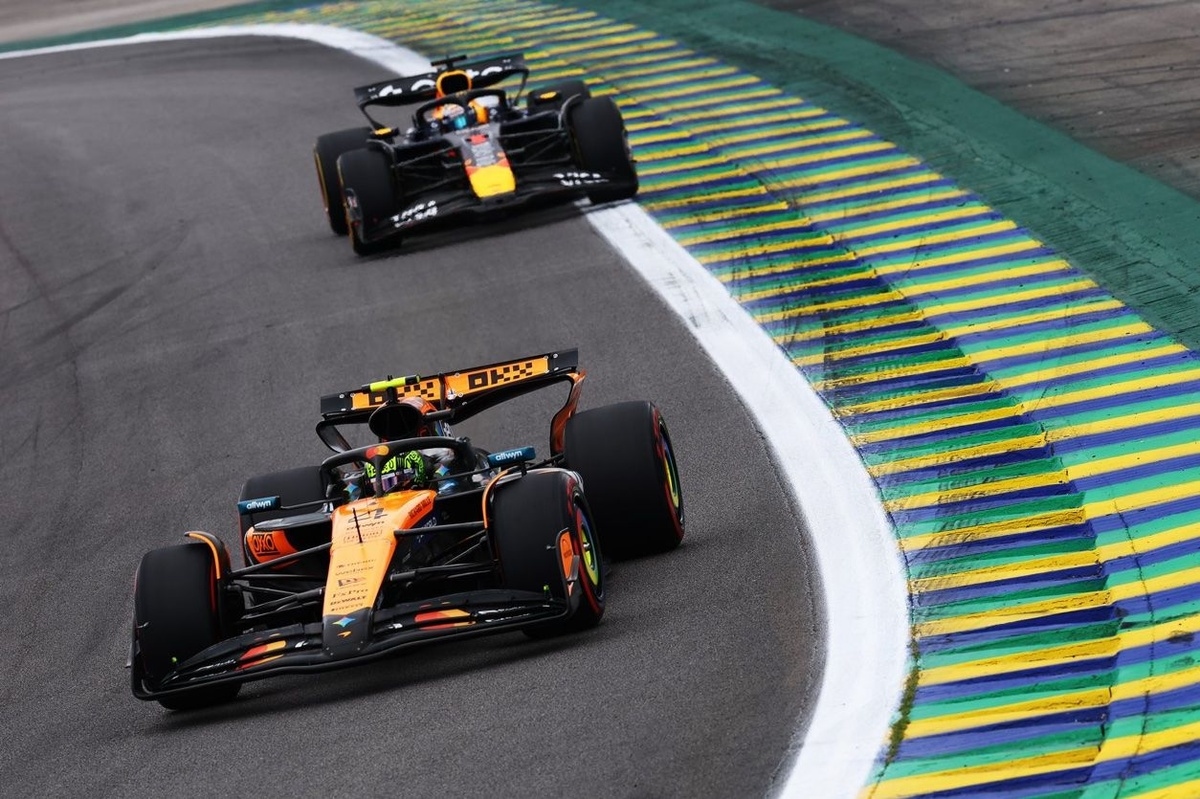 McLaren unhappy with Verstappen's engine change