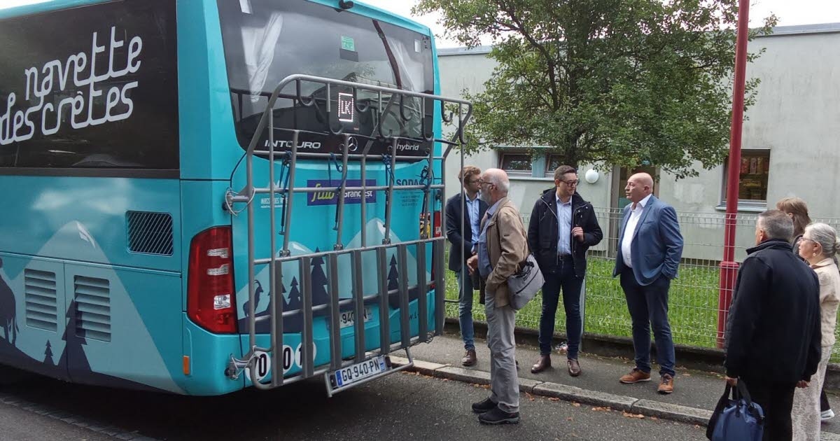 Vogezen. De Navette des crêtes heeft in 2025 al 400 fietsen naar de toppen vervoerd, vergeleken met 250 in 2024.