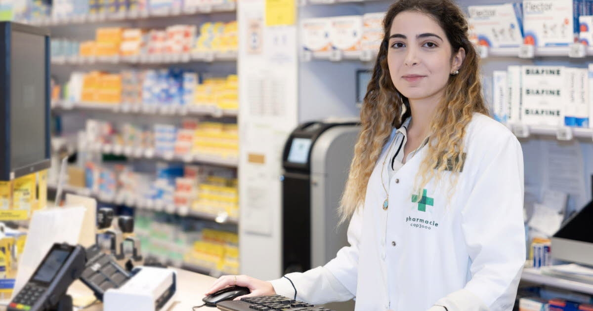 Health. Pharmacies remain popular with the French, in the face of online sales.