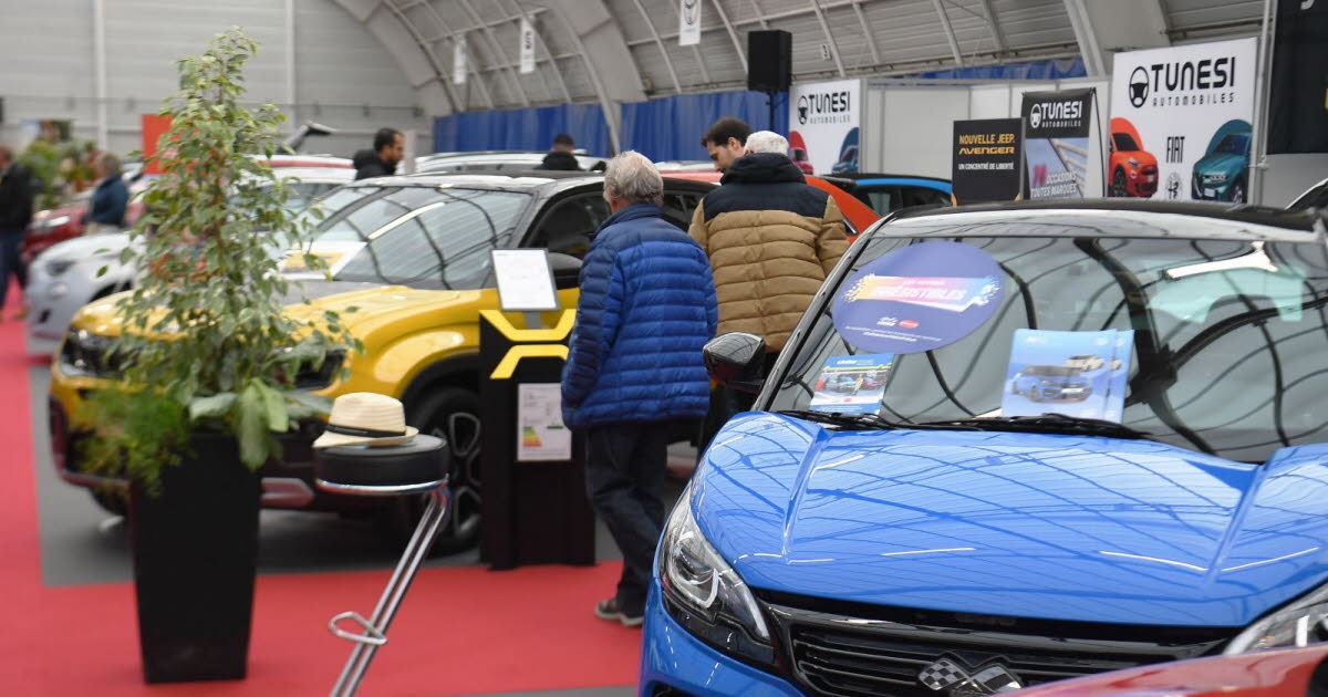 Automóvel. Carros novos: apesar de ligeiro aumento em agosto, o mercado francês continua estagnado