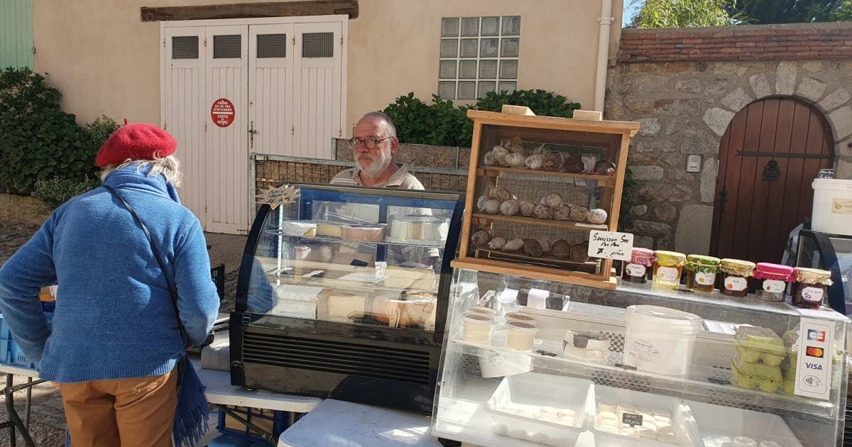 Mont-Saint-Vincent. Le marché est de retour, comme les fruits des beaux jours