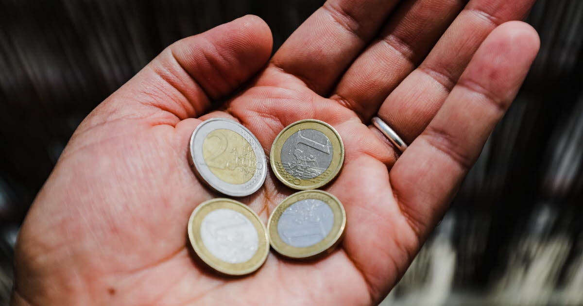 Fordern Sie Erfahrungsberichte an. Leiden Sie unter finanzieller Dysmorphie, die Ihnen ein falsches Gefühl über Ihre Mittel vermittelt?