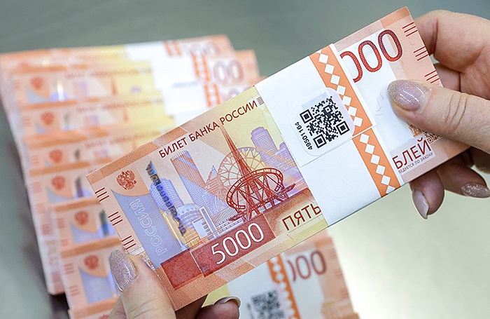 Il numero di russi con uno stipendio di 1 milione di rubli al mese ammontava a 45 mila persone