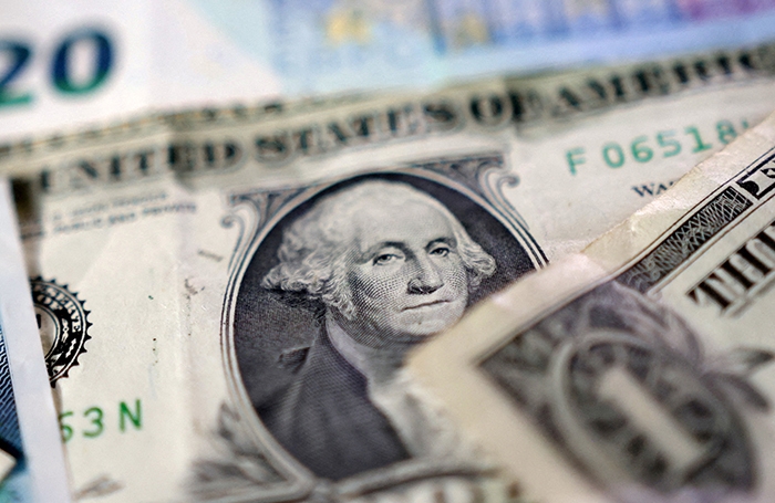 Bank centralny zezwolił inwestorom z nieprzyjaznych krajów na zakup waluty w Rosji