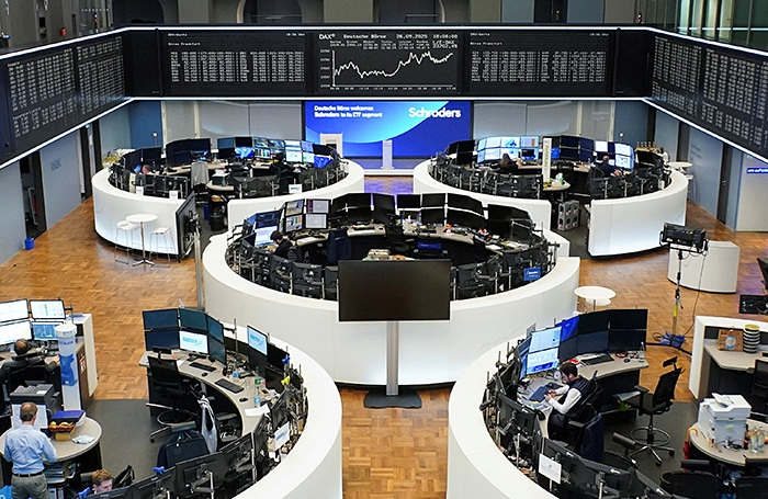 Der Rubel legte im Zuge des US-Shutdowns gegenüber dem Dollar und dem Euro zu. Finanzmarktbericht, 1. Oktober