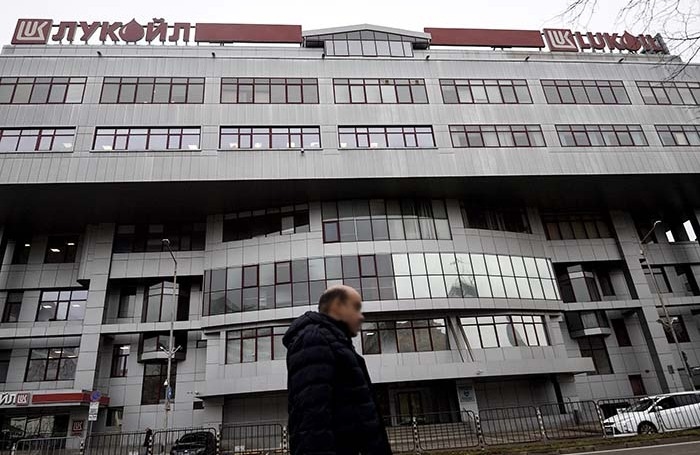 Bulgaria e Romania stanno cercando di eludere le sanzioni statunitensi contro le raffinerie russe.