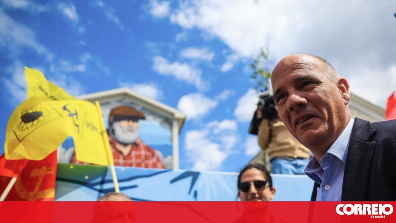 <![CDATA[ Raimundo acusa direita de estar a preparar ataque à Segurança Social   ]]>