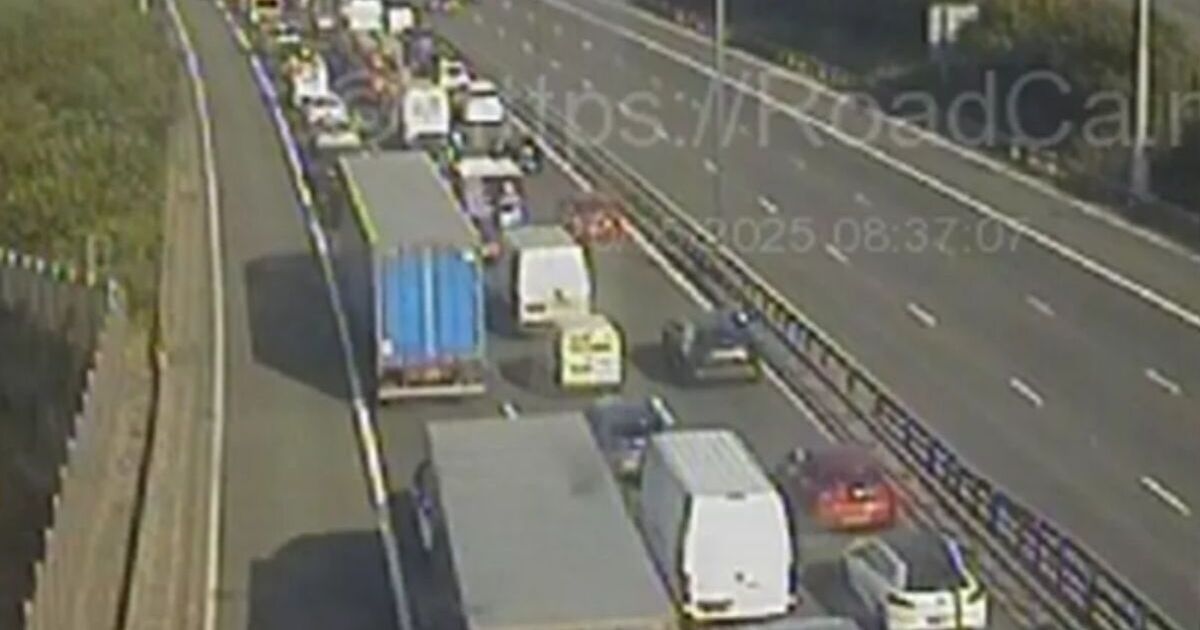 Tráfico en la M6 EN DIRECTO: Caos en una importante autopista del Reino Unido tras un terrible accidente que provoca enormes retrasos