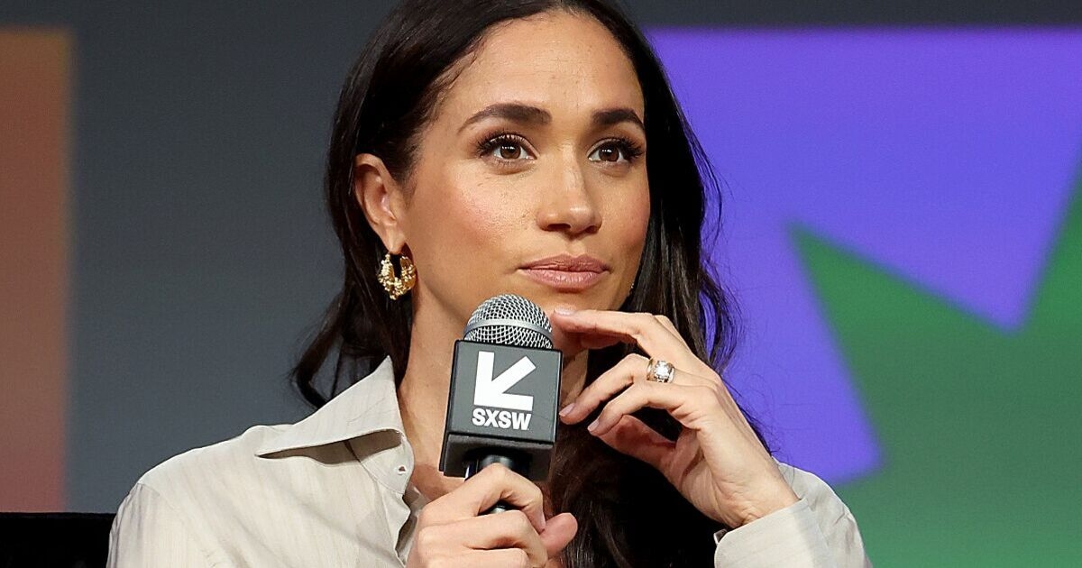 Meghan Markle, Düşes'in 'duyarsız' olarak anılmasıyla son 'ayak parmaklarını kıvıran' hareketinden dolayı eleştirildi