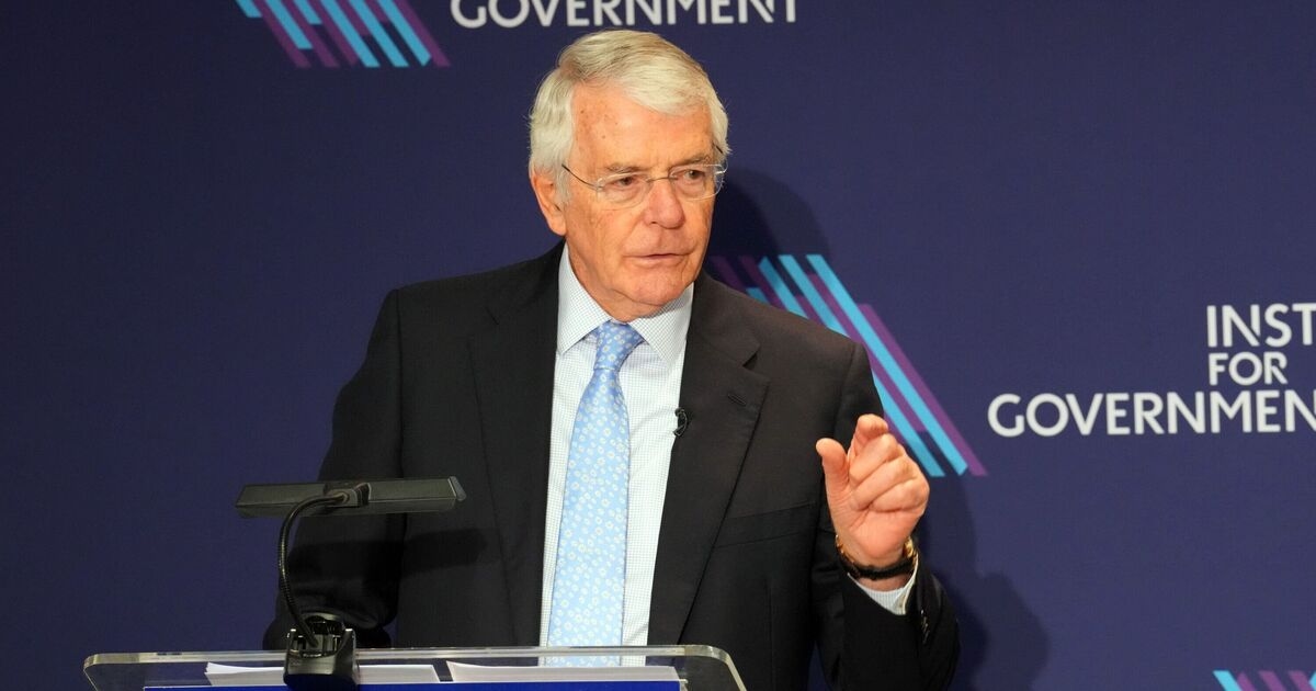 El ex primer ministro conservador John Major insta a Elon Musk a evitar que "compre" Reform UK