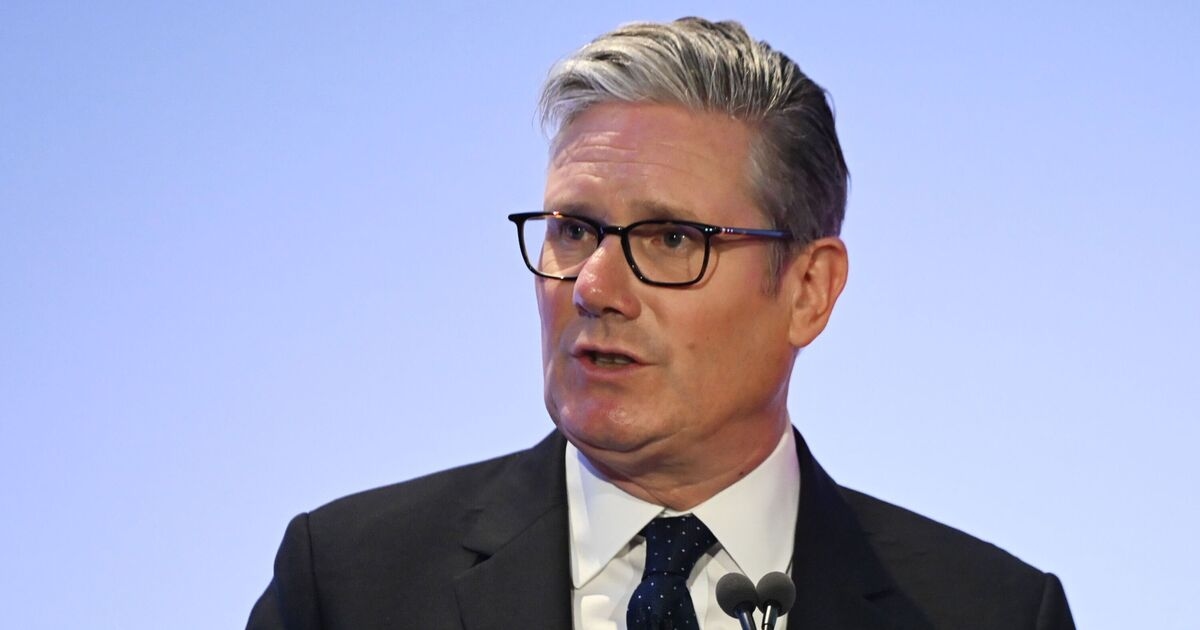 Política EN DIRECTO: Keir Starmer, criticado por su "humillante cambio de postura" tras la rebelión laborista