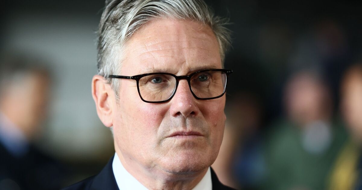 Politique EN DIRECT : Keir Starmer brisé après un « clusterf*** » sur l'aide sociale, le Parti travailliste en ruine