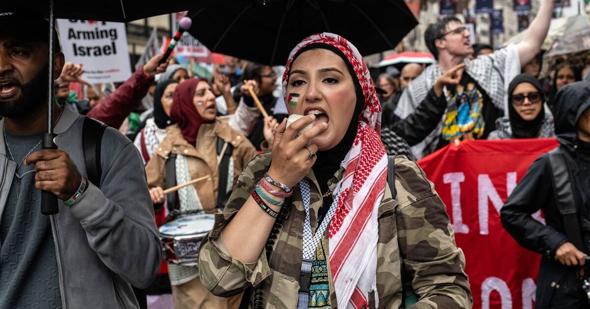 Keir Starmer'ın Filistin vaadi, avukatların yasayı ihlal edebileceğini söylemesiyle anında ters tepti
