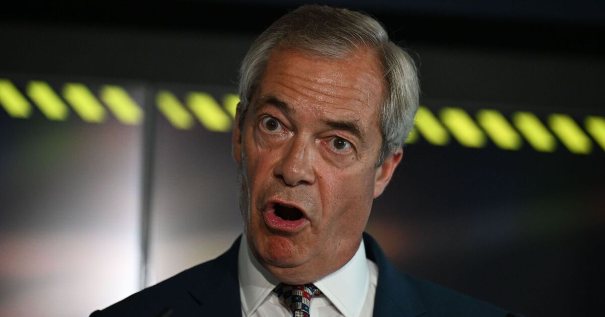 Nigel Farage is woedend over nieuw asielrecord onder Labour: 'Ramp!'