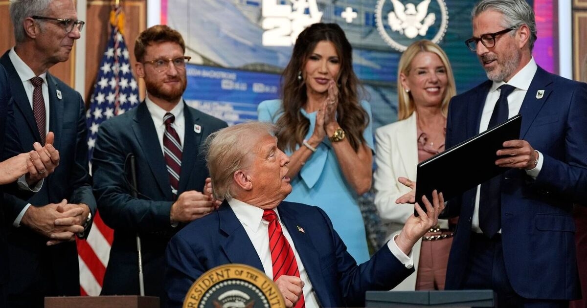 Nicht van Trump valt hem aan en somt 4 tekenen op van zijn mentale achteruitgang: 'Hij is ver heen'