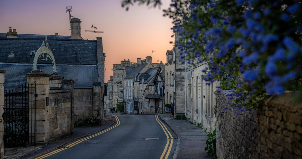 Bella cittadina del Regno Unito soprannominata "Regina delle Cotswolds", che non è cambiata negli anni