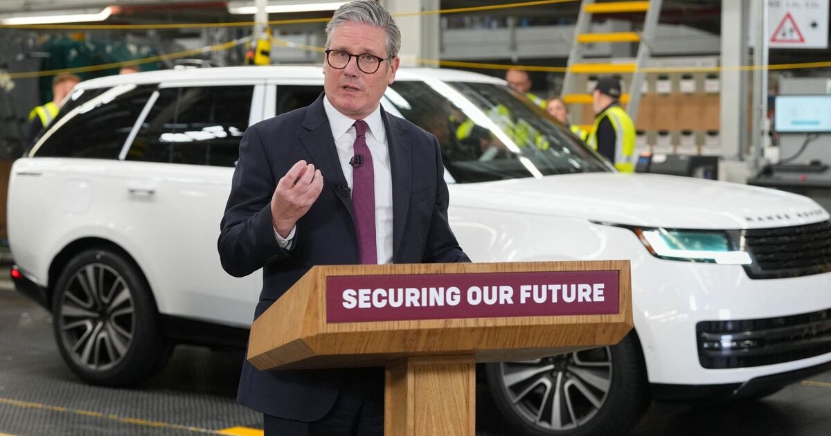 Keir Starmer e il partito laburista potrebbero fare marcia indietro sulla modifica sostanziale della tassa automobilistica che colpisce milioni di persone