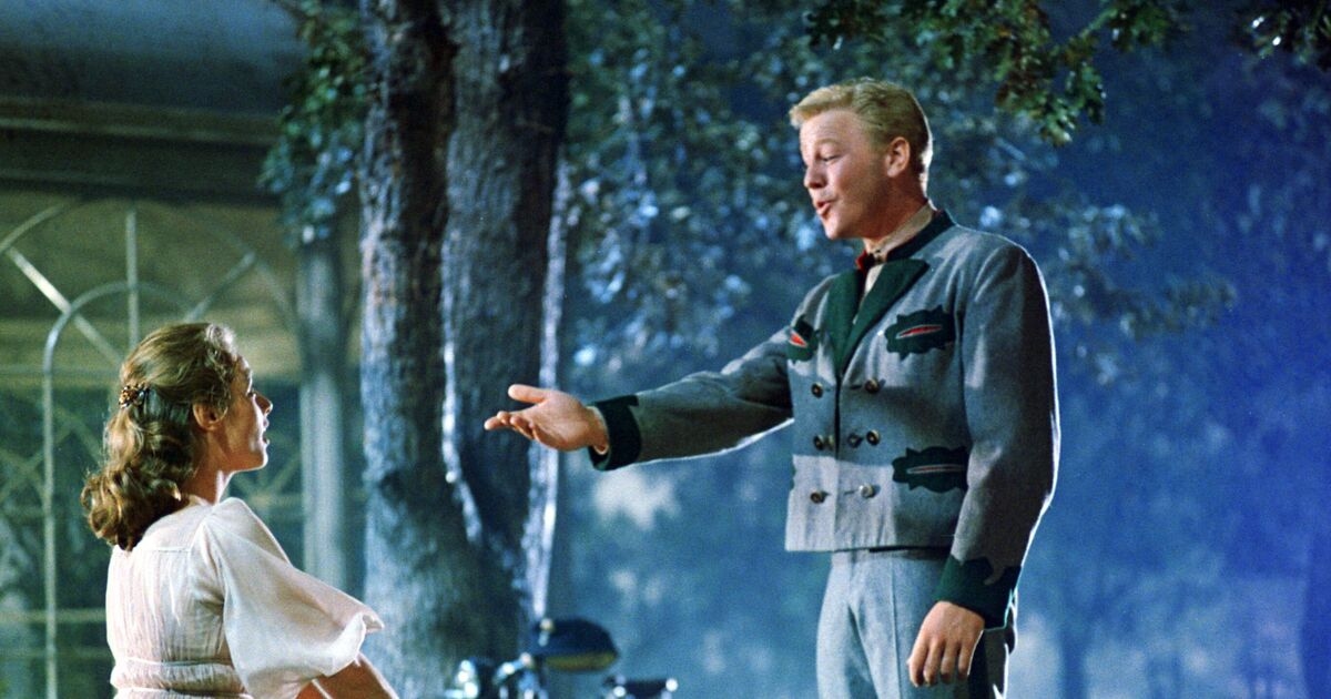 The Sound of Music'in 'telgraf çocuğu' artık - çok ünlü oğlu da dahil