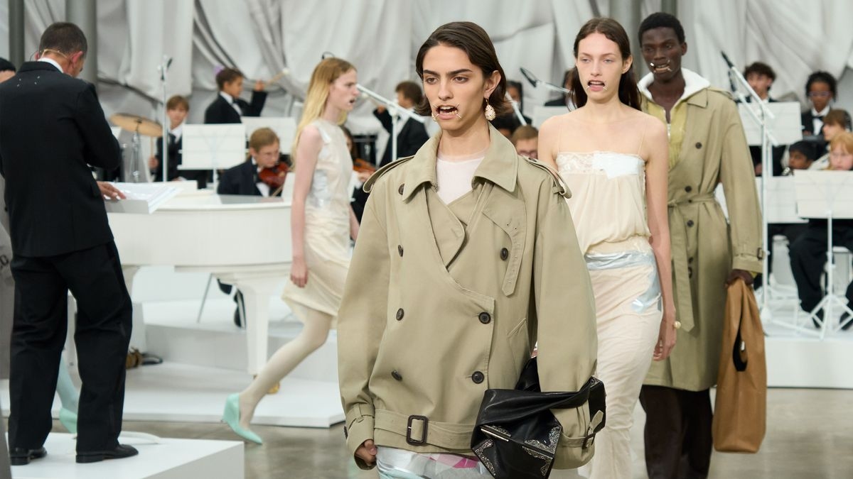 From Subdued to Overstimulated: Glenn Martens Makes His RTW Debut at Margiela