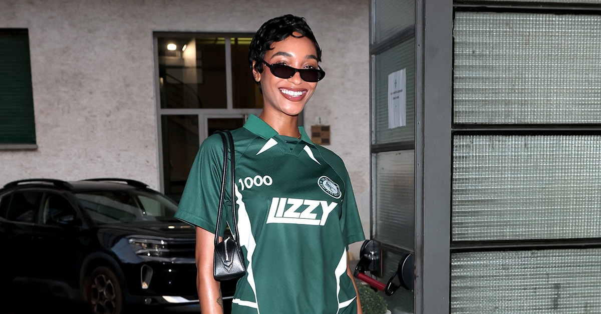 When I See Someone Wearing This Non-Jean, Non-Shorts Trend With Sneakers, I Know They're a Fashion Person