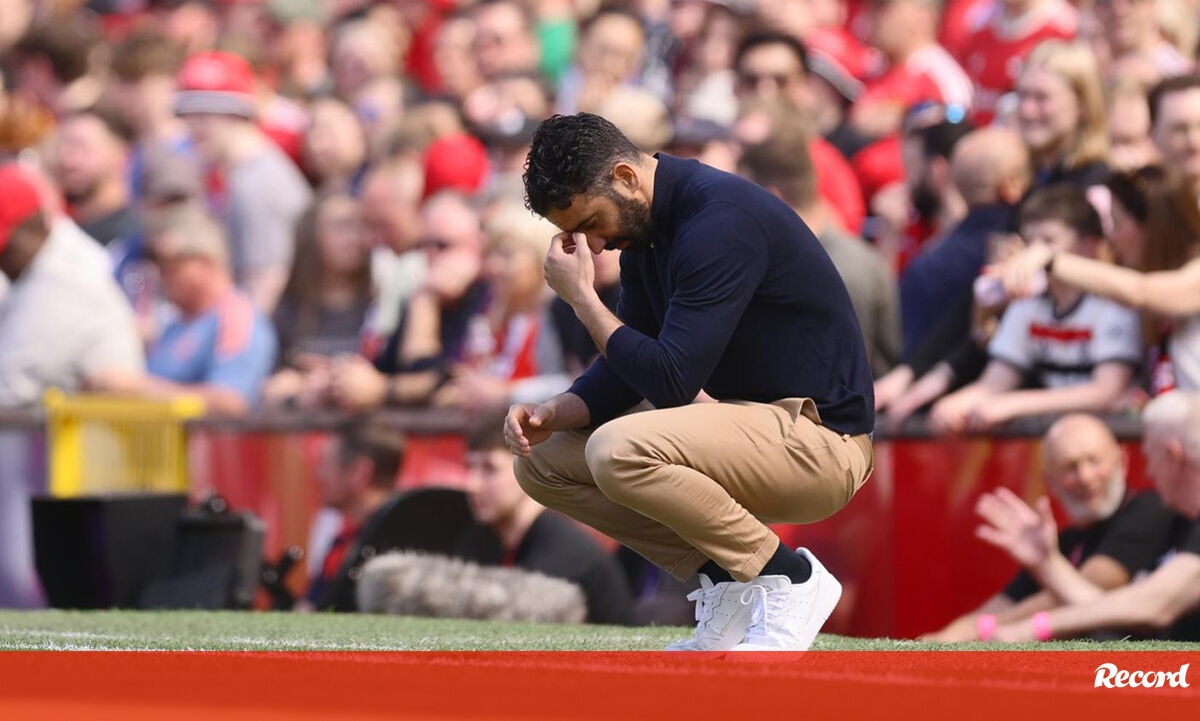 <![CDATA[ Desastre interno aciona os alarmes no Man. United ]]>