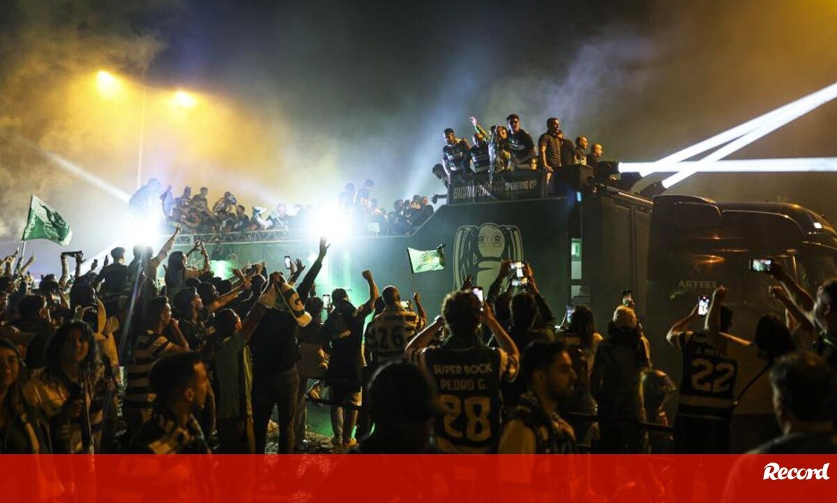 <![CDATA[ Sporting bicampeão nacional: siga a festa do título ao minuto ]]>