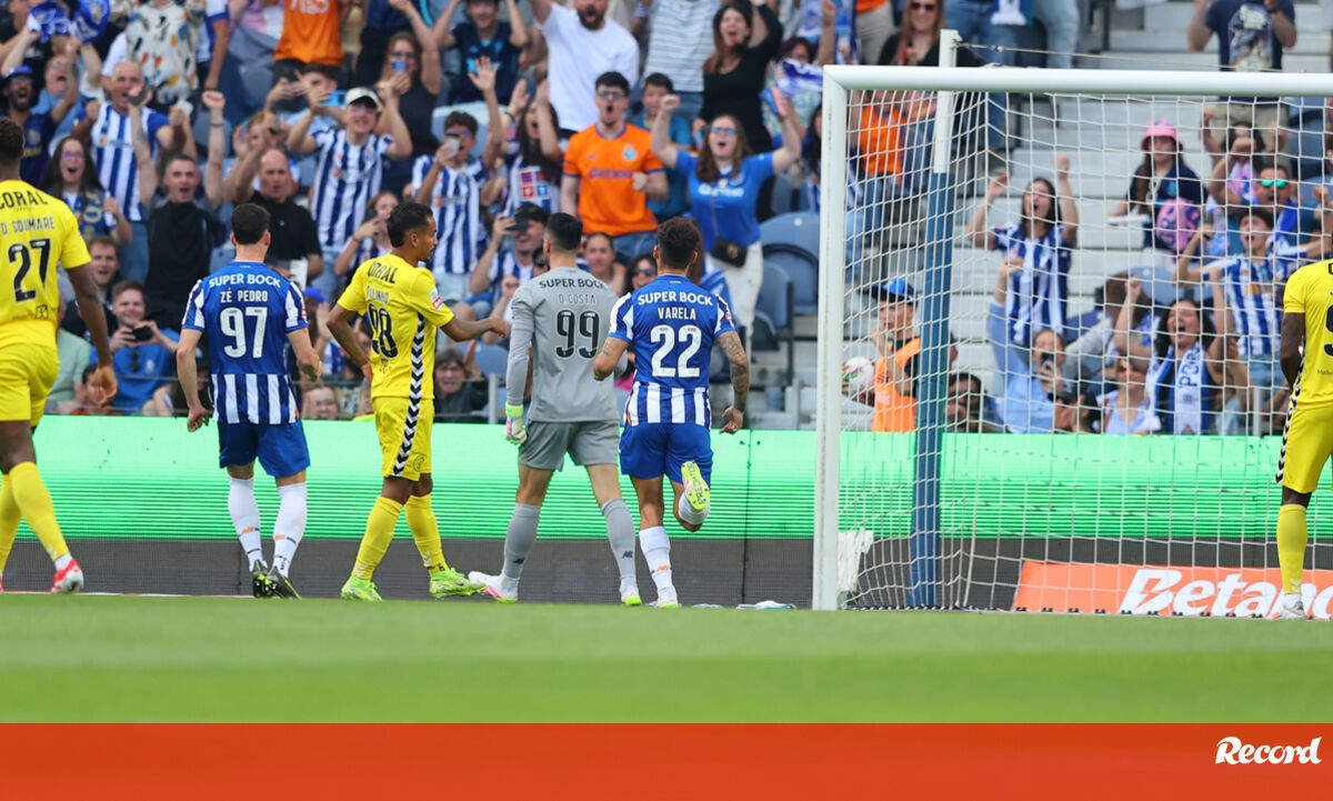 <![CDATA[ As notas dos jogadores do FC Porto: braços de Diogo amarram a vitória ]]>