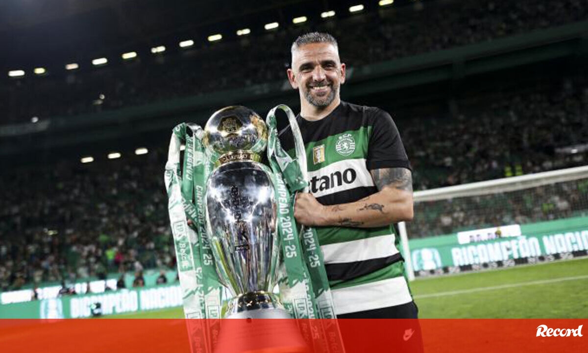 <![CDATA[ 'Figo de Mirandela' em modo voo: Rui Borges repousa no estrangeiro ]]>