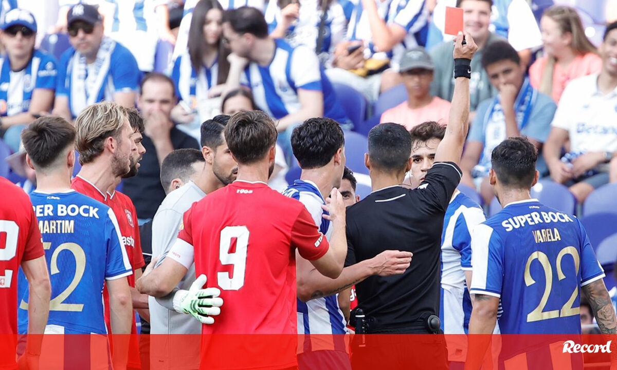 <![CDATA[ Possível suspensão de Gabri Veiga nas mãos do árbitro ]]>