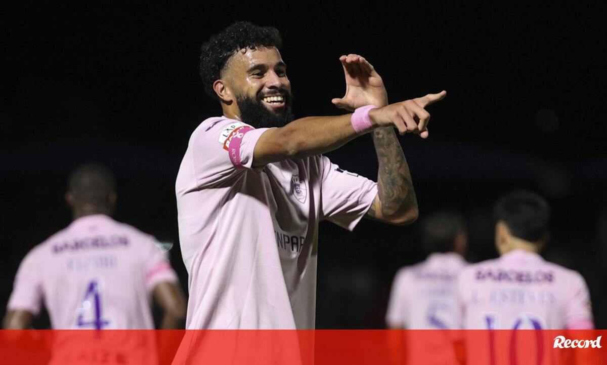 <![CDATA[ Pablo intromete-se na luta dos grandes ]]>