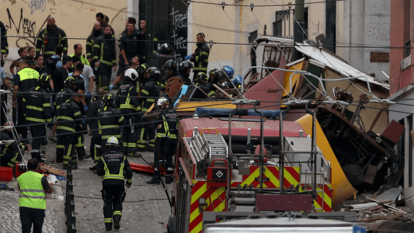 Major de Lisboa suspende operações de elevadores