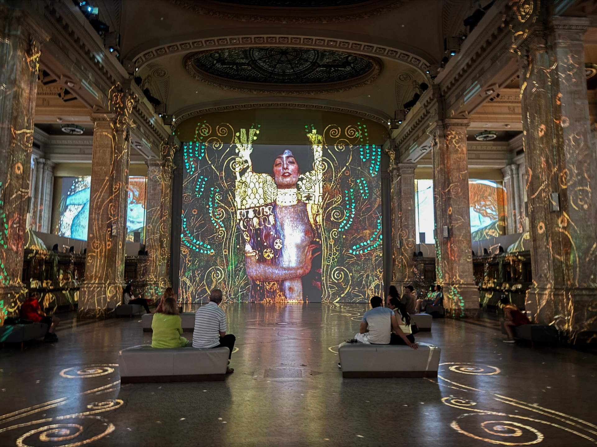 Gustav Klimt-tentoonstelling: een betoverende ervaring