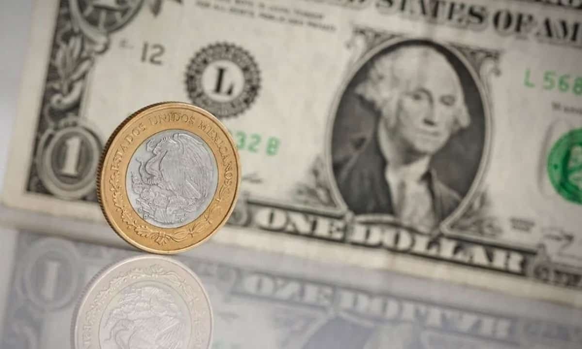 ¡Súper peso imparable! Moneda mexicana toca mínimos anuales frente al dólar tras datos de inflación en EU y tregua comercial