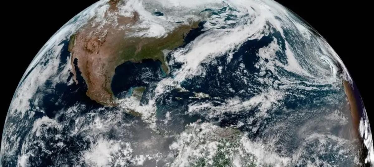 Pronóstico de condiciones neutrales en el Pacífico, retiro de base de datos sobre daños climáticos en EE. UU., y abril de 2025 como el segundo abril más cálido registrado