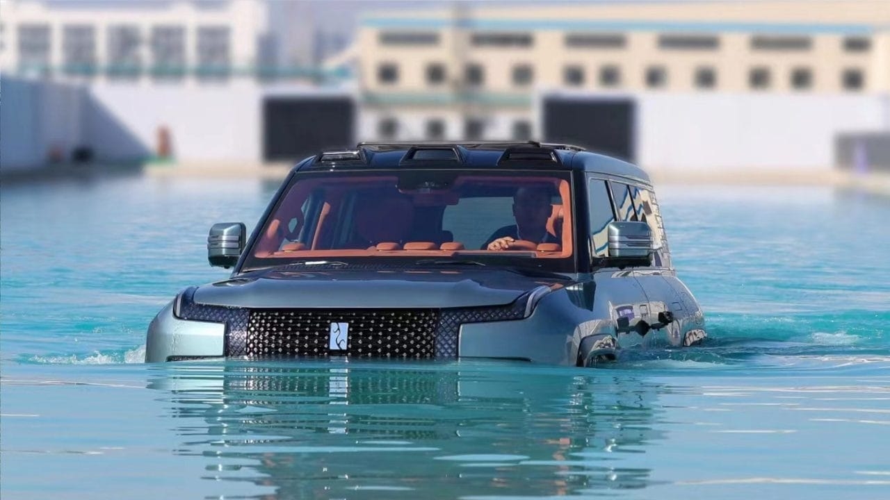 BYD Yangwang U8: Das Elektrofahrzeug, das überrascht, indem es auf dem Wasser schwimmt