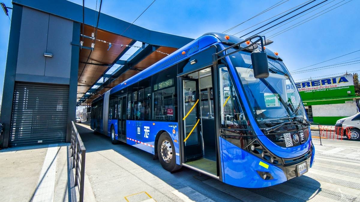 Gouverneur von Edomex unter Druck: Transportunternehmen fordern Dialog über Erpressung und Tarife, während die Wahlen für Trolleybusse und Richter voranschreiten