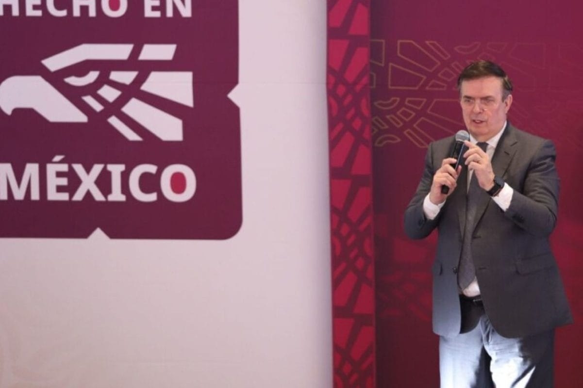 Schlüsselvereinbarung! Mexiko erzielt mit den USA einen Vorzugszoll von 15 % auf die Automobilindustrie. Ebrard feiert ein Abkommen inmitten einer krisengeprägten Präsidentschaftsagenda.
