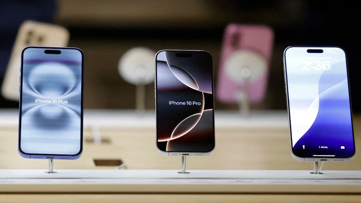 Cook, Trump'ın gümrük vergileri nedeniyle Apple'ın maliyetleri %37,5 artıracağı konusunda uyardı