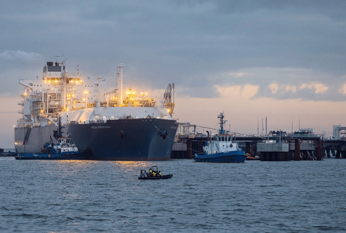 Second German LNG Terminal Starts Commercial Operations at Wilhelmshaven