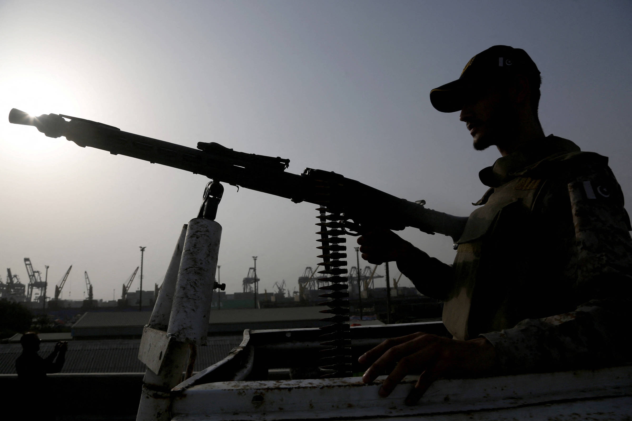 Hindistan ve Pakistan saldırıları artırıyor, savaşa yaklaşıyor