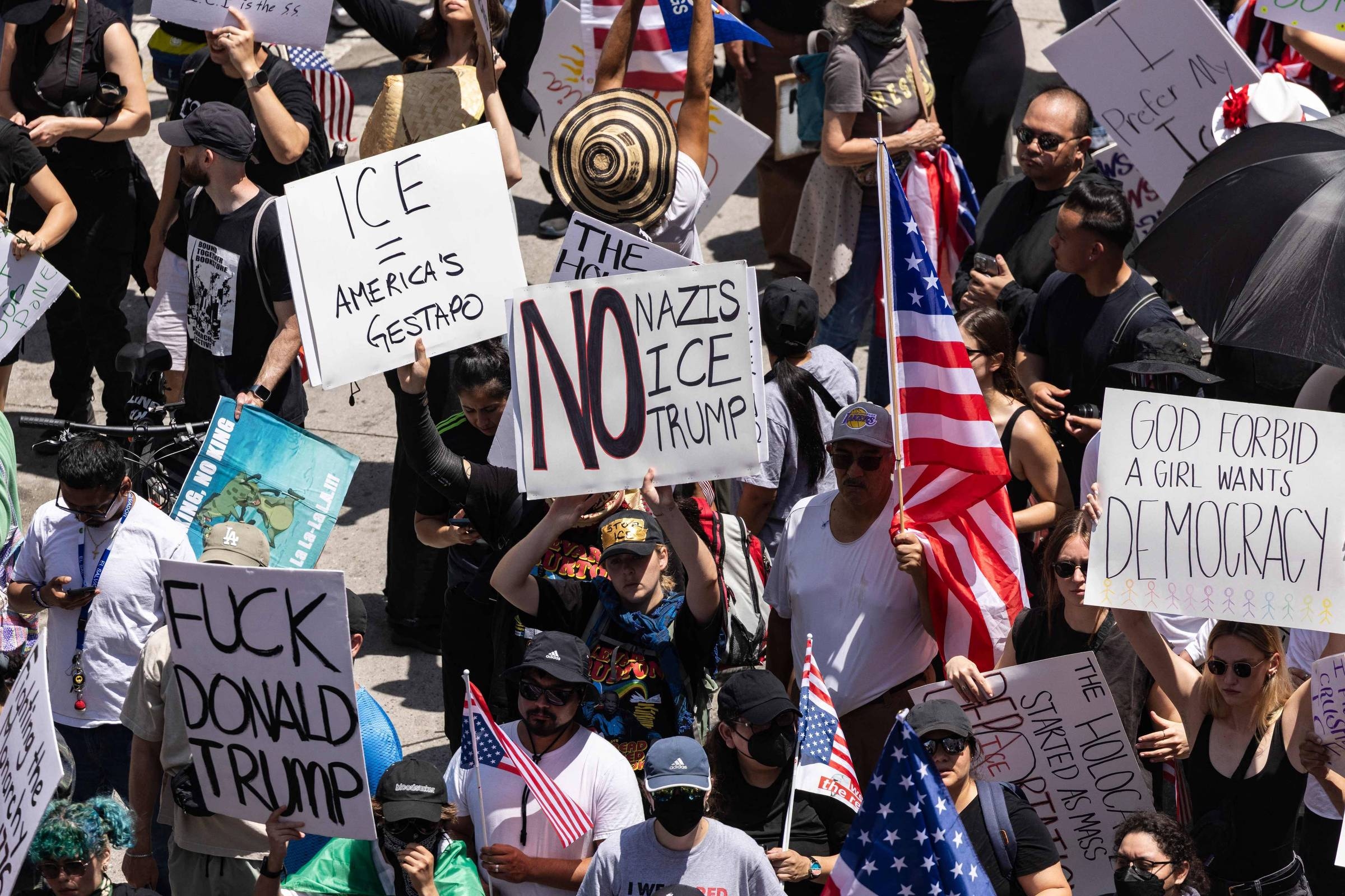 Trump ordena novas operações anti-imigração em Los Angeles, Chicago e Nova York