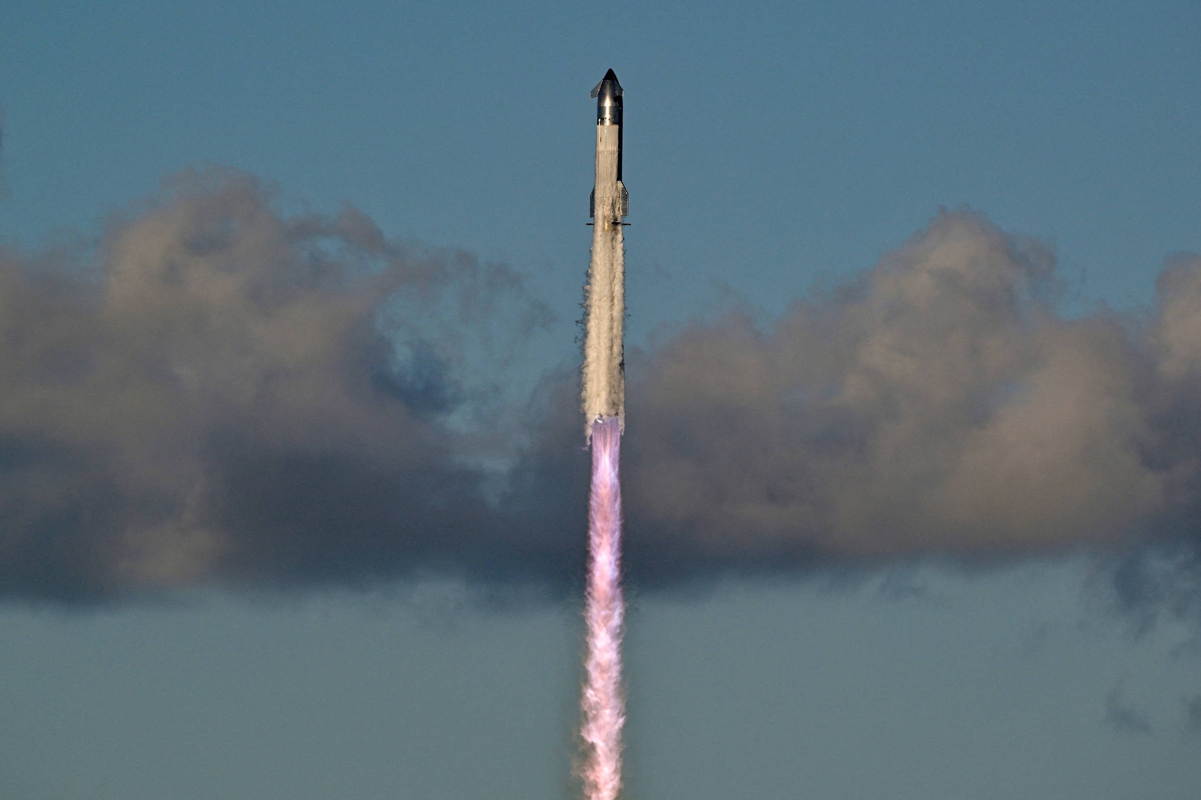 Starship's second flawless flight opens new phase in the program