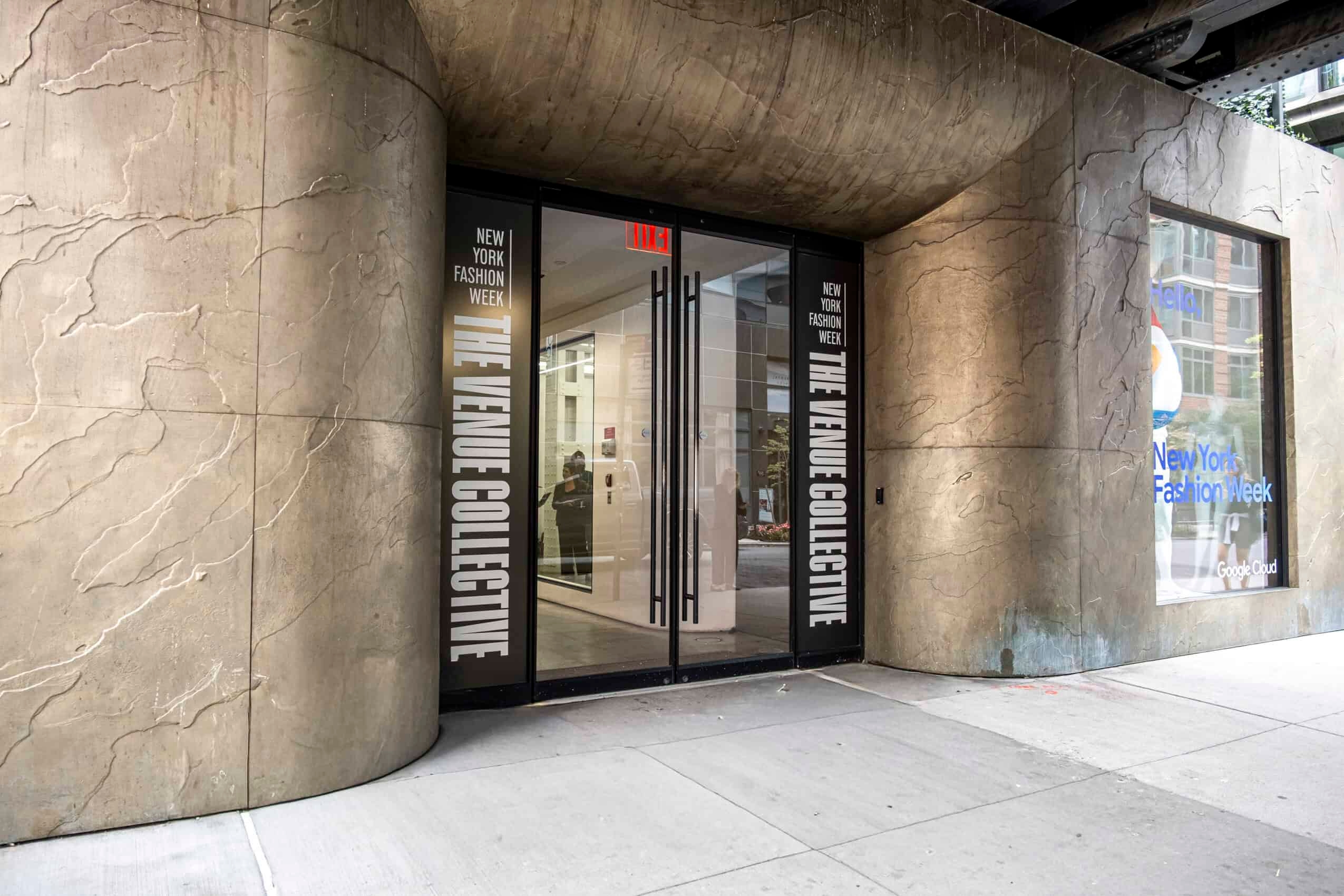 O que é "The Venue Collective" que continuamos vendo na NYFW?