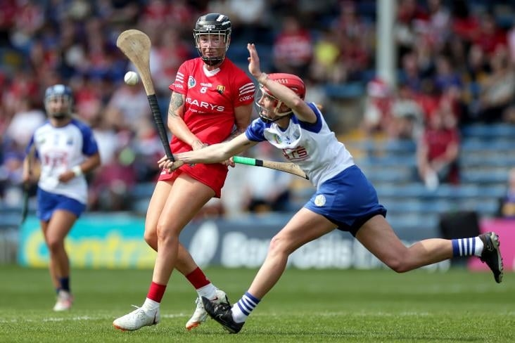 "Este é um novo nível baixo" - final do Munster Camogie cancelada devido a uma discussão sobre saias-calças