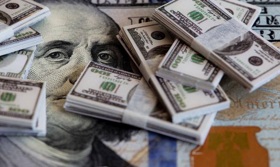 La Fed taglia i tassi e il dollaro è volatile. I dati dalla Polonia non hanno aiutato lo zloty.