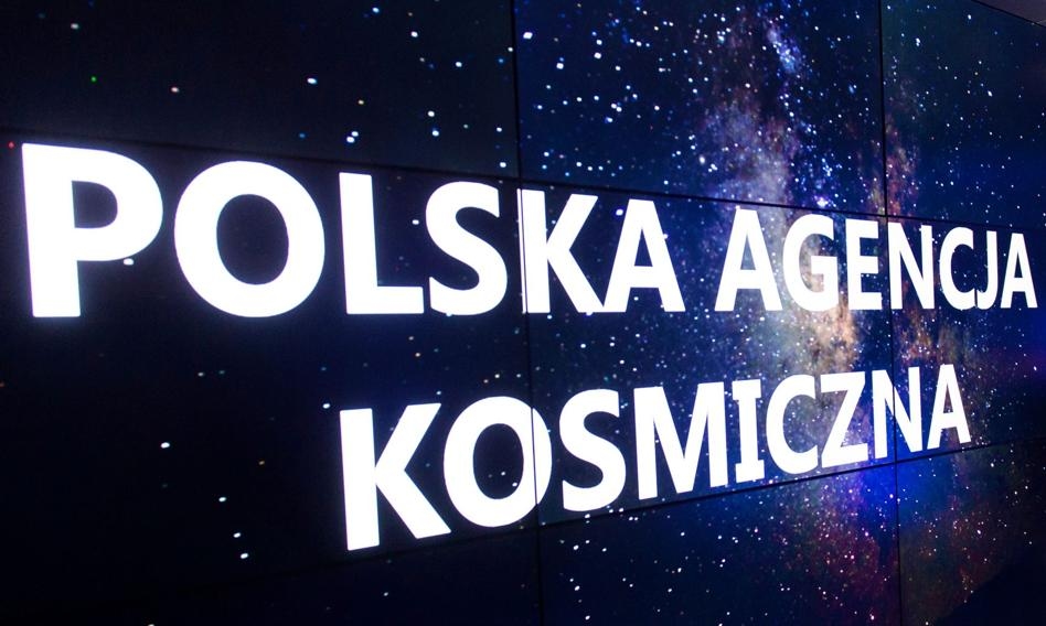 The Polish Space Agency is paralyzed. Professionals are being laid off.