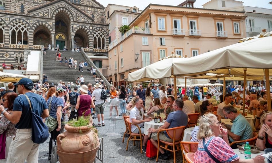 Dit wordt een recordzomer. Toeristentsunami op weg naar Italië