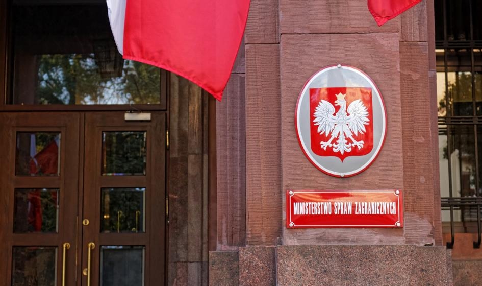 Een vliegtuig met Polen uit Iran is geland in Warschau. Het Ministerie van Buitenlandse Zaken heeft nieuwe gegevens verstrekt.