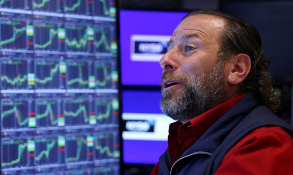 Wall Street Down, Tariffs and Tesla in Focus